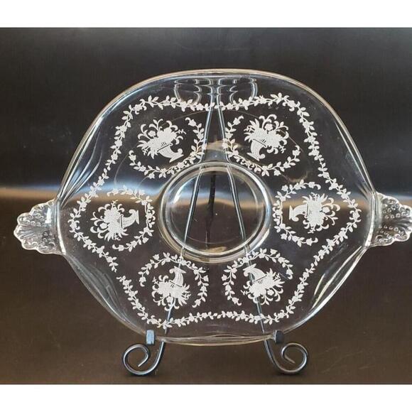 VINTAGE ~BEAUTIFUL ETCHED HEISEY GLASS FLORAL HORS D' OEUVRES PLATE - Picture 1 of 8